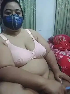 momo loves online show from April 2026 08:35:01 PM