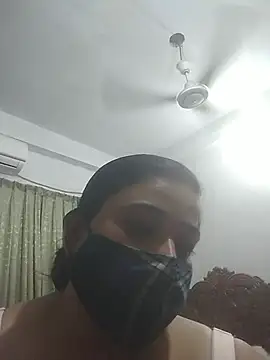 momo loves online show from June 2026 05:06:01 PM