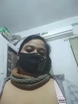 momo loves online show from February 2026 06:05:01 PM