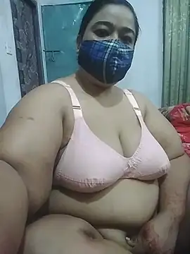 momo loves online show from March 2026 06:09:02 PM