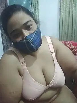 momo loves online show from April 2026 04:46:02 PM