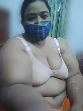 momo loves online show from June 2026 03:03:02 AM
