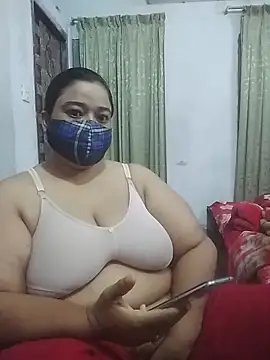 momo loves online show from March 2026 06:04:02 PM