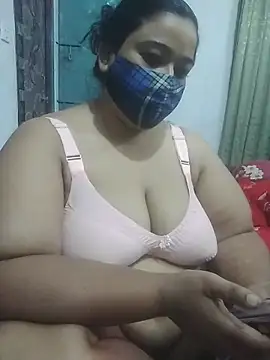momo loves online show from May 2026 02:29:01 PM
