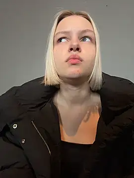 Snapshot of AshleyMur chatting on February 2026 05:27:02 AM AshleyMur online show from February 2026 05:27:02 AM