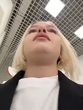 Snapshot of AshleyMur chatting on February 2026 03:48:01 AM AshleyMur online show from February 2026 03:48:01 AM