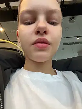 Snapshot of AshleyMur chatting on February 2026 05:27:02 AM AshleyMur online show from February 2026 05:27:02 AM