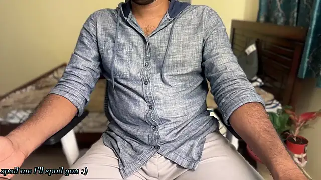 Snapshot of Ruthless_guyy chatting on July 2026 06:04:01 PM Ruthless guyy online show from July 2026 06:04:01 PM