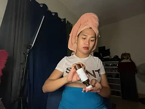 Mira Janee online show from February 2026 03:44:01 PM