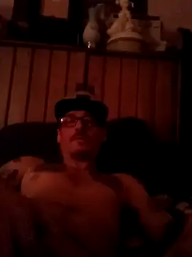 Snapshot of THUROBREED83 chatting on October 2025 06:47:02 AM THUROBREED83 online show from October 2025 06:47:02 AM