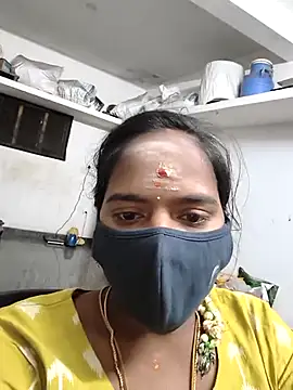 Tamil Hot Divya online show from February 2026 11:03:01 PM