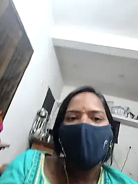 Snapshot of Tamil_Hot_Divya chatting on January 2026 04:25:02 PM Tamil Hot Divya online show from January 2026 04:25:02 PM