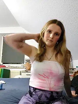 Snapshot of HotAlice69 chatting on February 2026 10:54:02 PM HotAlice69 online show from February 2026 10:54:02 PM