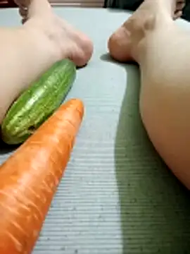 Snapshot of LINSA20 chatting on February 2026 03:22:01 PM LINSA20 online show from February 2026 03:22:01 PM