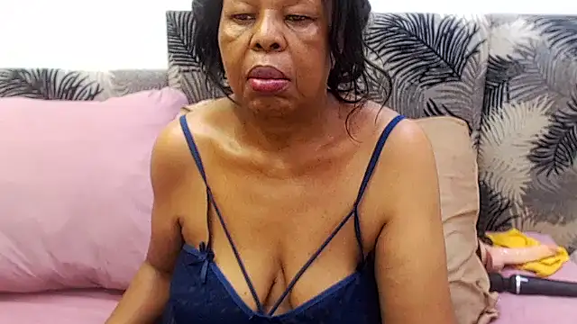 SEXY MATURExx online show from April 2026 12:23:01 PM