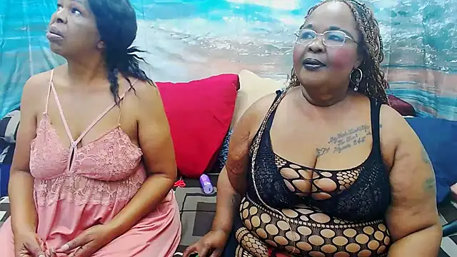 SEXY MATURExx online show from June 2026 05:40:01 PM
