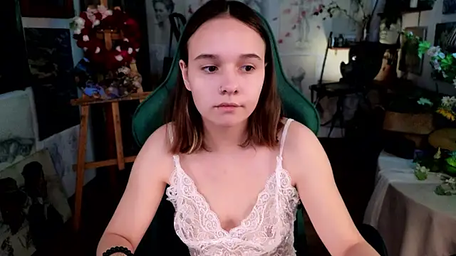 Snapshot of MelissaTravel chatting on February 2026 04:05:01 PM MelissaTravel online show from February 2026 04:05:01 PM