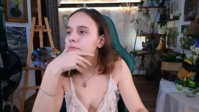 Snapshot of MelissaTravel chatting on February 2026 07:14:01 PM MelissaTravel online show from February 2026 07:14:01 PM