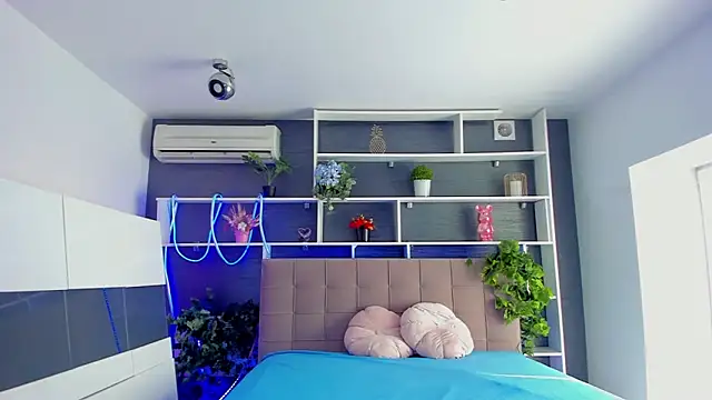 StephieRousee online show from March 2026 06:28:02 AM