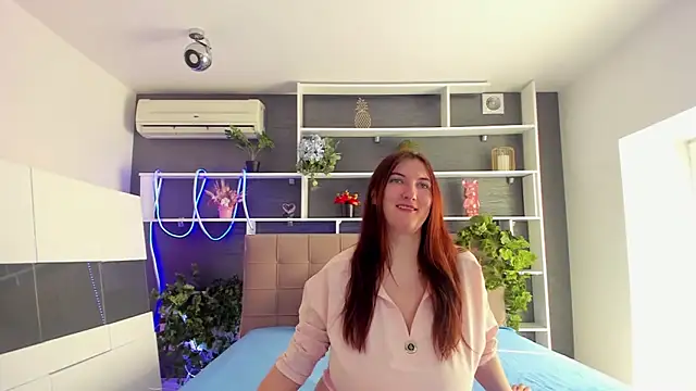 StephieRousee online show from February 2026 06:24:01 AM