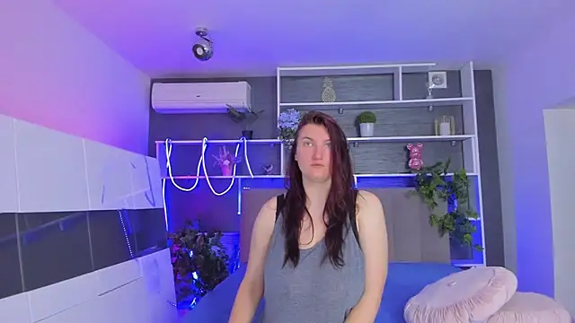 StephieRousee online show from May 2026 05:22:02 AM