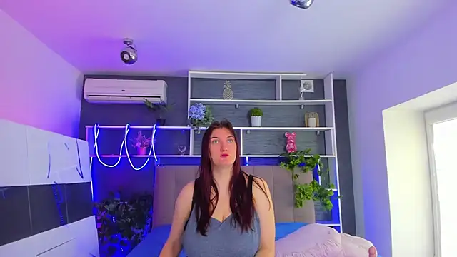 StephieRousee online show from March 2026 06:13:02 AM