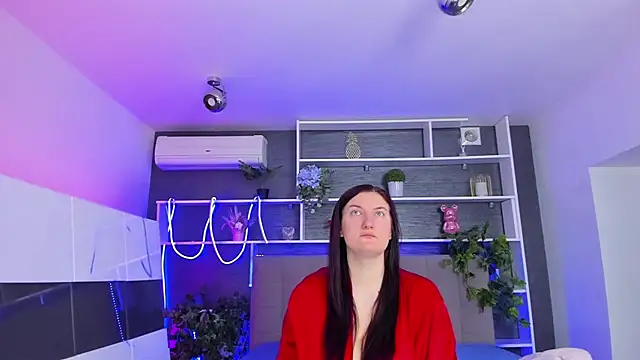 StephieRousee online show from April 2026 05:32:01 AM