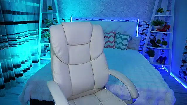 CrystalVibe online show from May 2026 05:59:01 AM