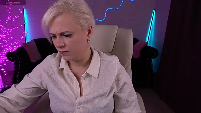 CrystalVibe online show from March 2026 08:26:33 AM