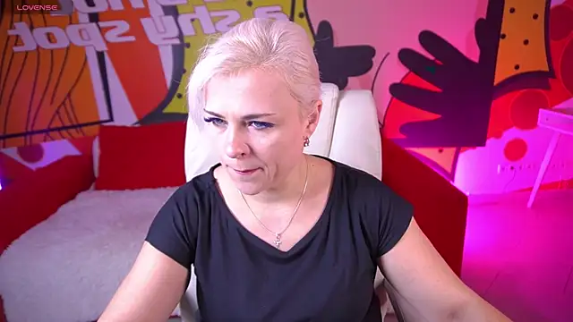 CrystalVibe online show from March 2026 06:14:02 AM