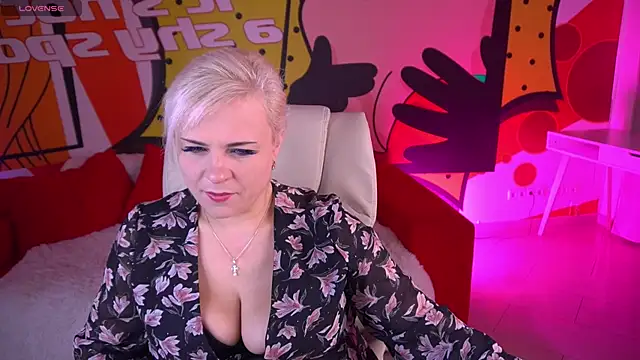 CrystalVibe online show from March 2026 06:36:02 AM