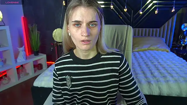 DiamondNina online show from March 2026 09:03:01 PM