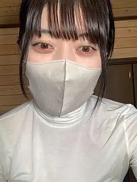 Snapshot of minami_room chatting on February 2026 01:11:01 AM minami room online show from February 2026 01:11:01 AM