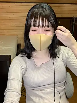 Snapshot of minami_room chatting on May 2026 12:35:01 PM minami room online show from May 2026 12:35:01 PM