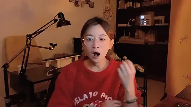 Snapshot of Xiaojuzi- chatting on April 2026 01:23:02 PM Xiaojuzi- online show from April 2026 01:23:02 PM