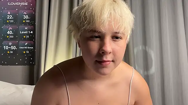 EvaSuunny online show from April 2026 09:10:01 PM