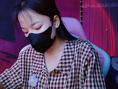 -Tamy- online show from March 2026 01:23:01 PM