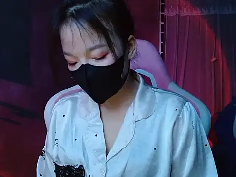 -Tamy- online show from March 2026 02:06:01 PM