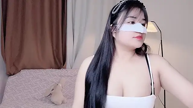 Lyly-Sury online show from January 2026 01:26:02 PM