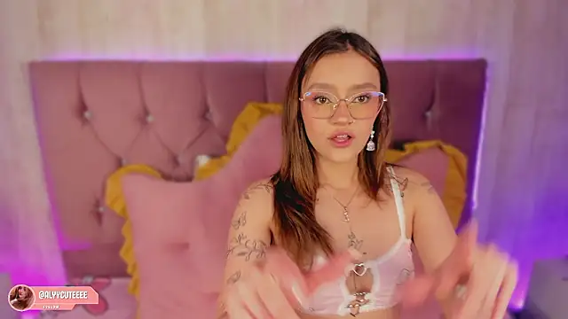 alyy cut3 online show from March 2026 09:02:01 PM