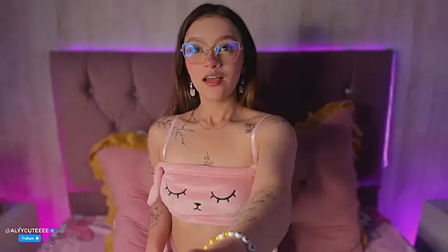 alyy cut3 online show from March 2026 08:25:01 PM