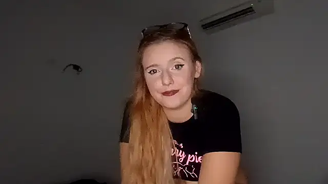 CUTEJESSBABE online show from July 2026 03:29:01 PM