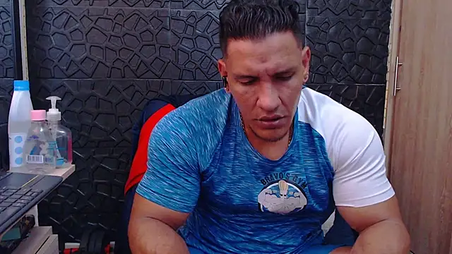 viktor herrera online show from February 2026 03:50:01 PM