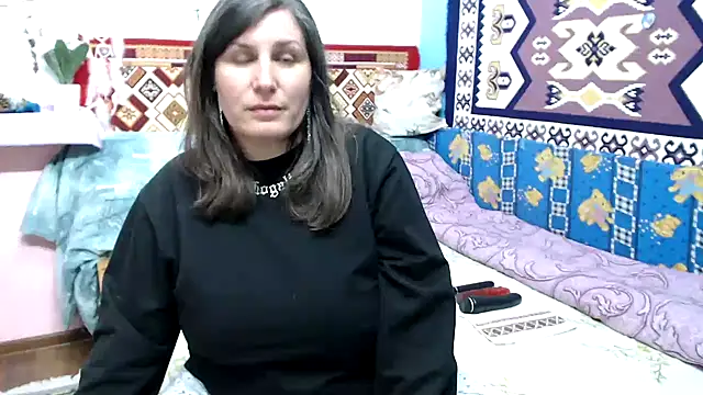 Adelinemilf online show from March 2026 01:04:01 PM