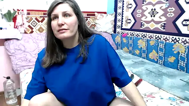 Adelinemilf online show from March 2026 11:51:01 AM