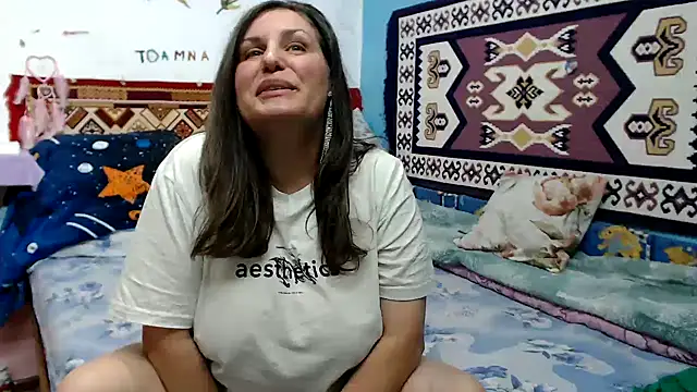 Adelinemilf online show from July 2026 03:01:02 PM