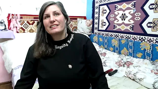 Adelinemilf online show from March 2026 12:15:01 PM