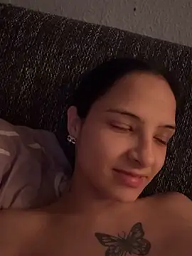 Evelin199 online show from March 2026 11:32:02 PM