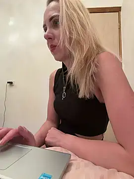 ElenaWhitmore online show from July 2026 09:08:01 PM