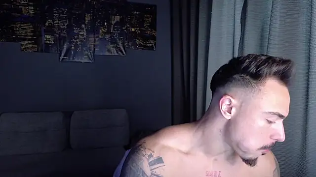 Snapshot of Master_Lukas chatting on April 2026 01:42:02 PM Master Lukas online show from April 2026 01:42:02 PM